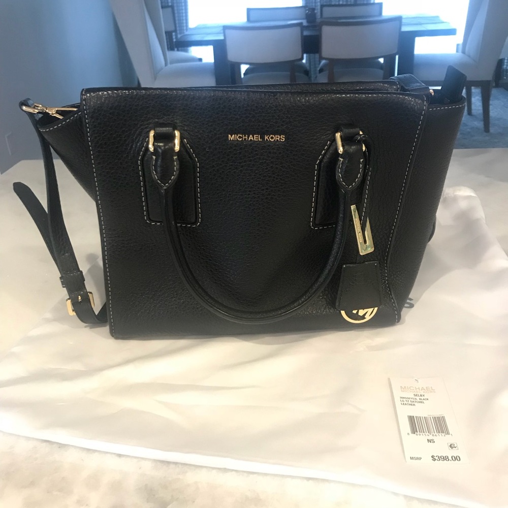 Michael Kors Authentic Purse (Satchel/Crossbody) - Picture 3 of 8